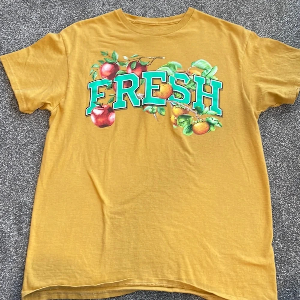 Unisex mustard yellow FRESH apples fall vibes t-shirt, Small - Picture 1 of 2